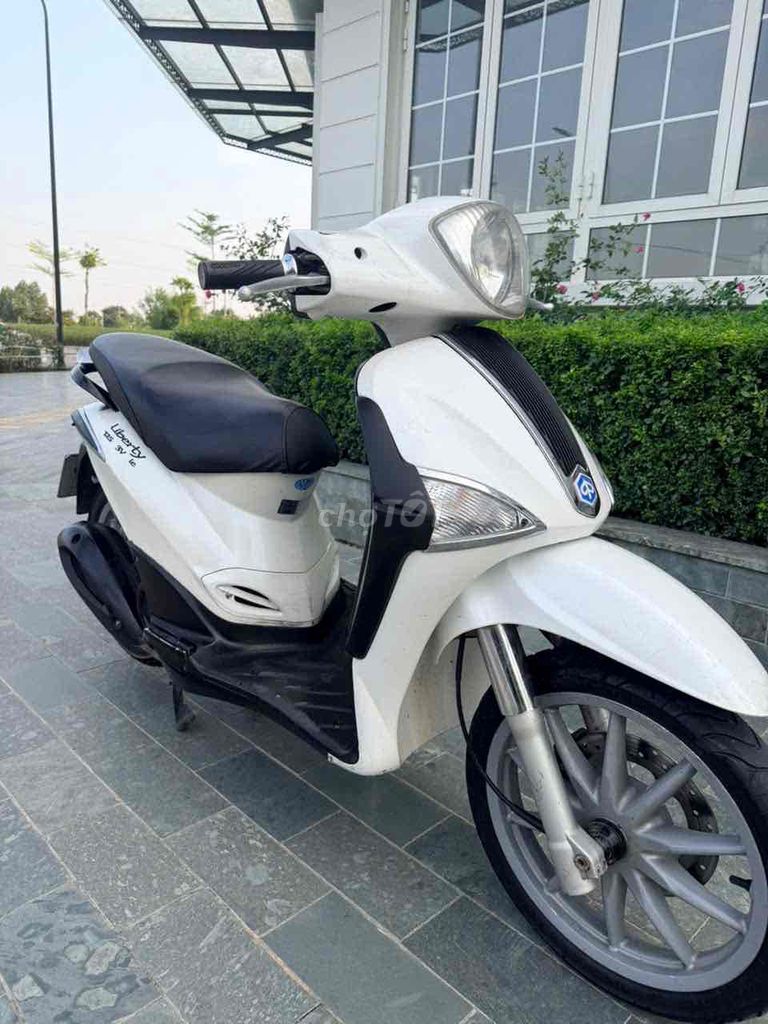 Piaggio Liberty 125 ie Белый