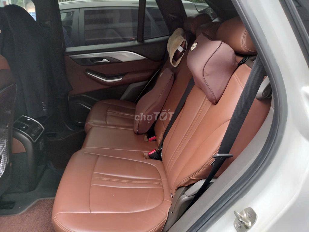 VinFast Lux SA2.0 2019  - 100000 km. Mua bán Ô tô tại Quận 3 Tp Hồ Chí Minh được đăng bởi LÊ THỊ THÚY hình 2