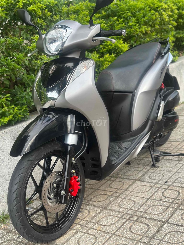 Honda SH Mode 125 Fi 2014 Đen xám zin nguyên 9 chủ. Mua bán Xe máy tại Thành phố Thủ Đức Tp Hồ Chí Minh được đăng bởi Xe Máy Sơn Thủ Đức hình 1
