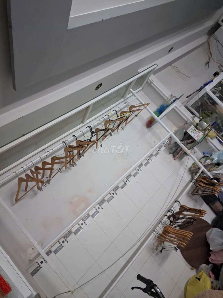 Tủ nhôm Trắng 2m2 x 1m8 x 4cm 90% mới. Mua bán Tủ, kệ gia đình tại Thành phố Rạch Giá Kiên Giang được đăng bởi hoàng mỹ hình 1