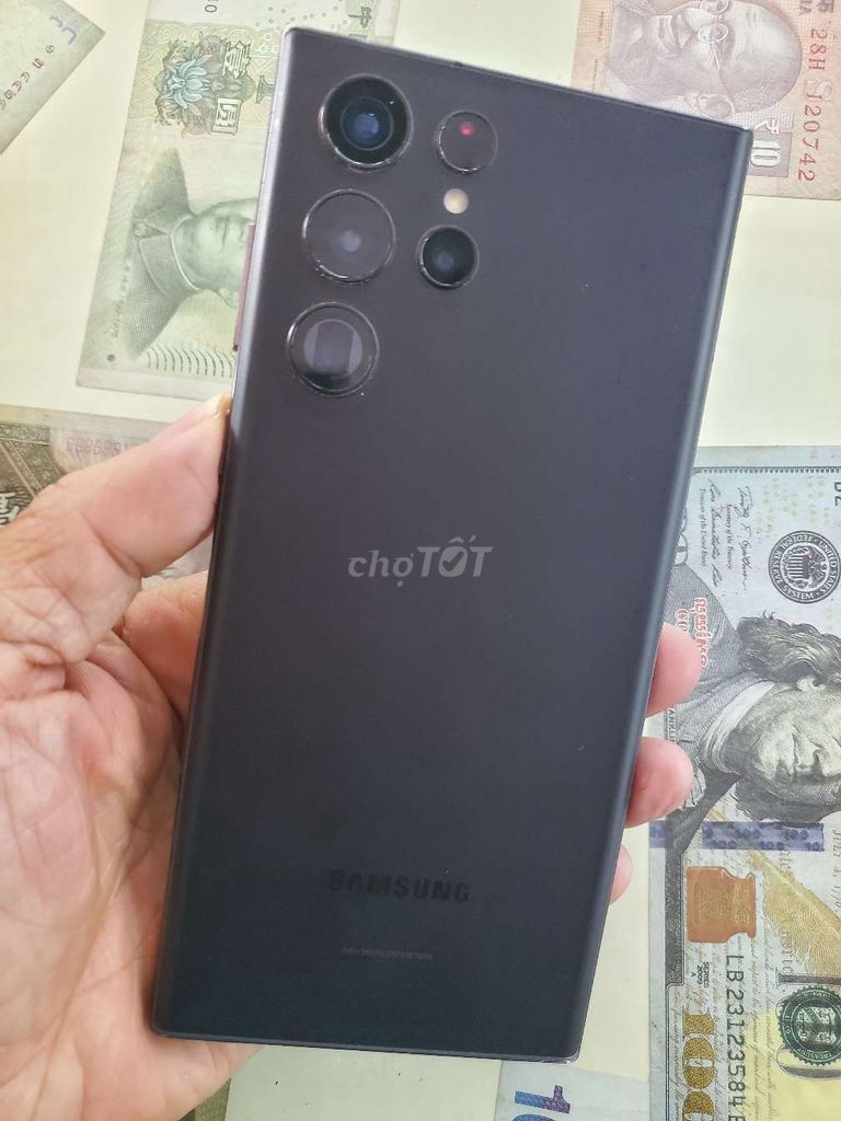 Samsung S22 Ultra 5G 128GB Đen Mỹ. Mua bán Điện thoại tại Thành phố Buôn Ma Thuột Đắk Lắk được đăng bởi Lê Nguyễn SmartPhones hình 1
