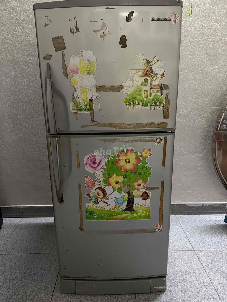 Tủ lạnh Panasonic 150L Xám. Mua bán Tủ lạnh tại Quận Liên Chiểu Đà Nẵng được đăng bởi Nguyễn Ánh Hằng hình 1
