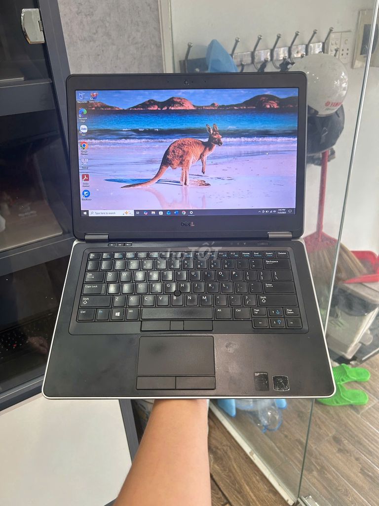 ❌ả Laptop Dell Latitude E7440 i7/8GB/128GB/14'' HD. Mua bán Laptop tại Thành phố Biên Hòa Đồng Nai được đăng bởi Từ Ngọc Sơn hình 1