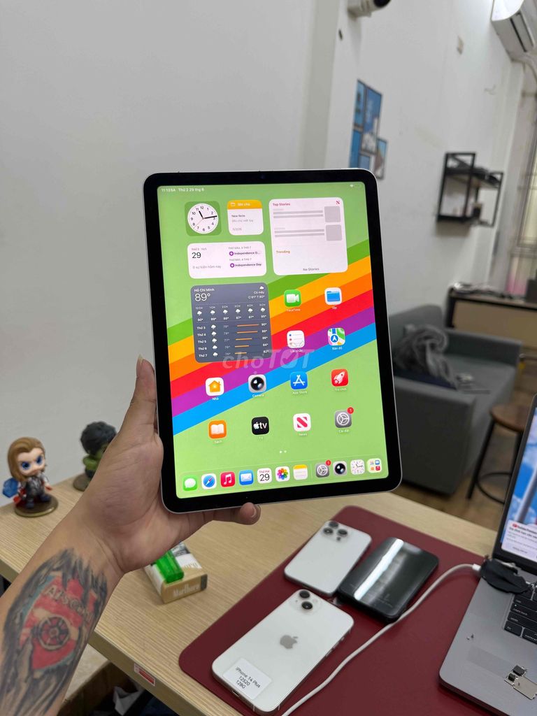Apple iPad Air 4 Wifi 64GB Bạc Nguyên bản. Mua bán Máy tính bảng tại Quận Đống Đa Hà Nội được đăng bởi Hà Nội Mobile Bao Duyệt Nợ Xấu hình 1