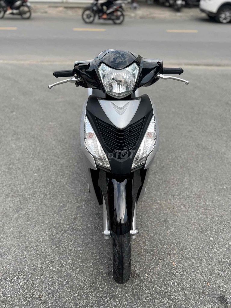 HONDA VISION 110cc . BẠC PORSCHE - HỖ TRỢ GÓP. Mua bán Xe máy tại Quận Gò Vấp Tp Hồ Chí Minh được đăng bởi CẦM ĐỒ NĂM LINH hình 6