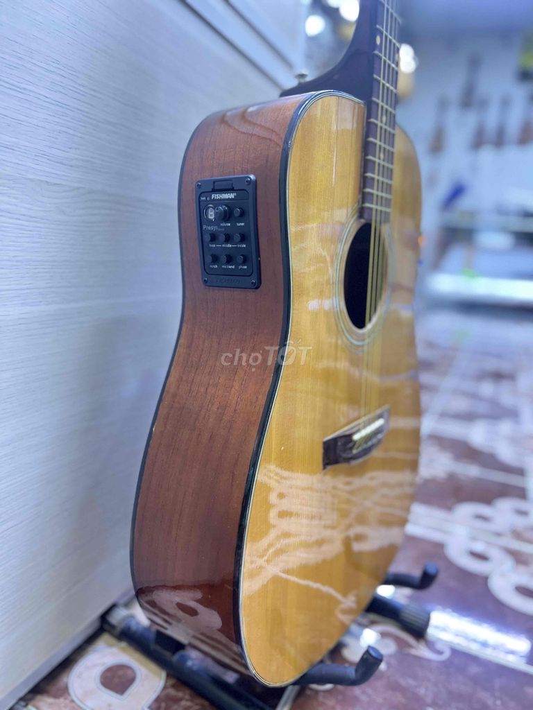 Đàn Guitar Có Sẵn EQ khách gửi bán quá ok luôn