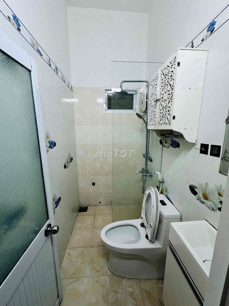 Cho thuê nhà mặt tiền Nguyễn Thị Minh khai thương lượng