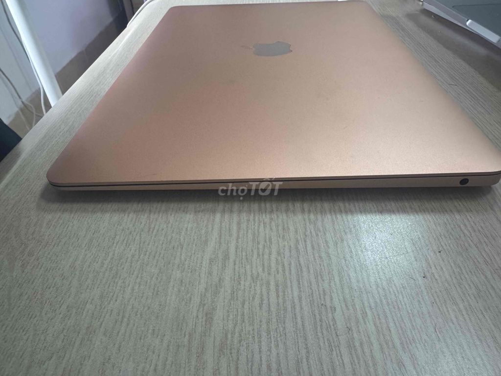 Apple MacBook Air 2019 i5 8GB/256GB Vàng hồng. Mua bán Laptop tại Quận Ba Đình Hà Nội được đăng bởi Tô Thái Hà hình 1
