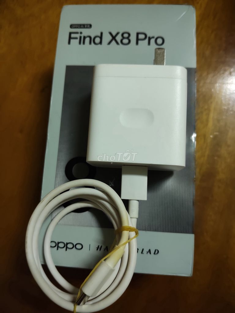 Sạc điện thoại Oppo Find X8 Pro Trắng. Mua bán Phụ kiện (Màn hình, Chuột...) tại Huyện Cư M'gar Đắk Lắk được đăng bởi Chuc Hoàng hình 1