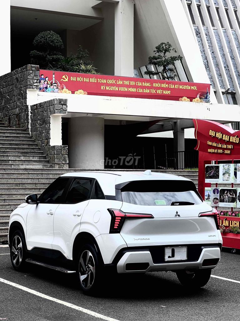 Mitsubishi Xforce 2024 Ultimate - 18000 km. Mua bán Ô tô tại Thành phố Buôn Ma Thuột Đắk Lắk được đăng bởi Hoàng Bùi hình 3