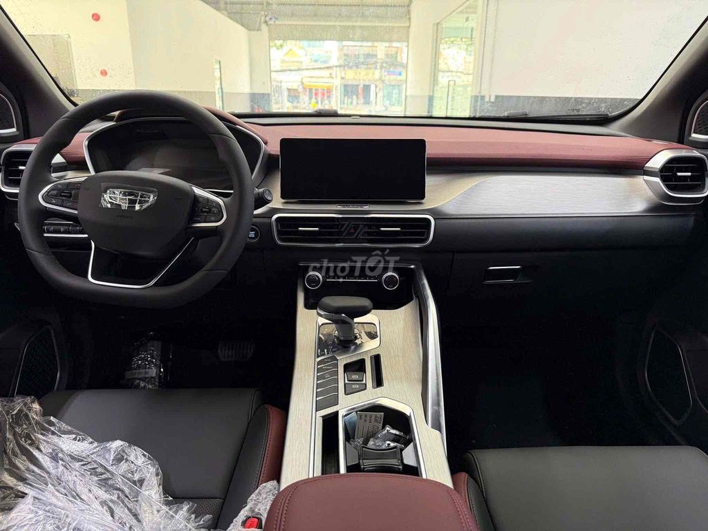 Geely Coolray 2025. Mua bán Ô tô tại Quận Tân Phú Tp Hồ Chí Minh được đăng bởi Thuý Thanh hình 4