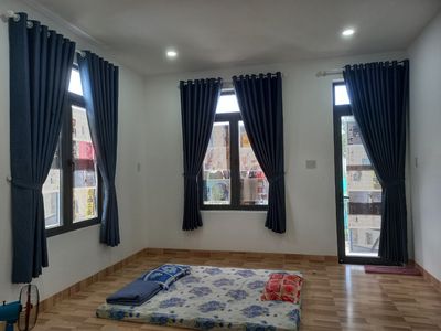 Cho thuê nhà mặt tiền 1 trệt 1 lầu khu năm sông cái