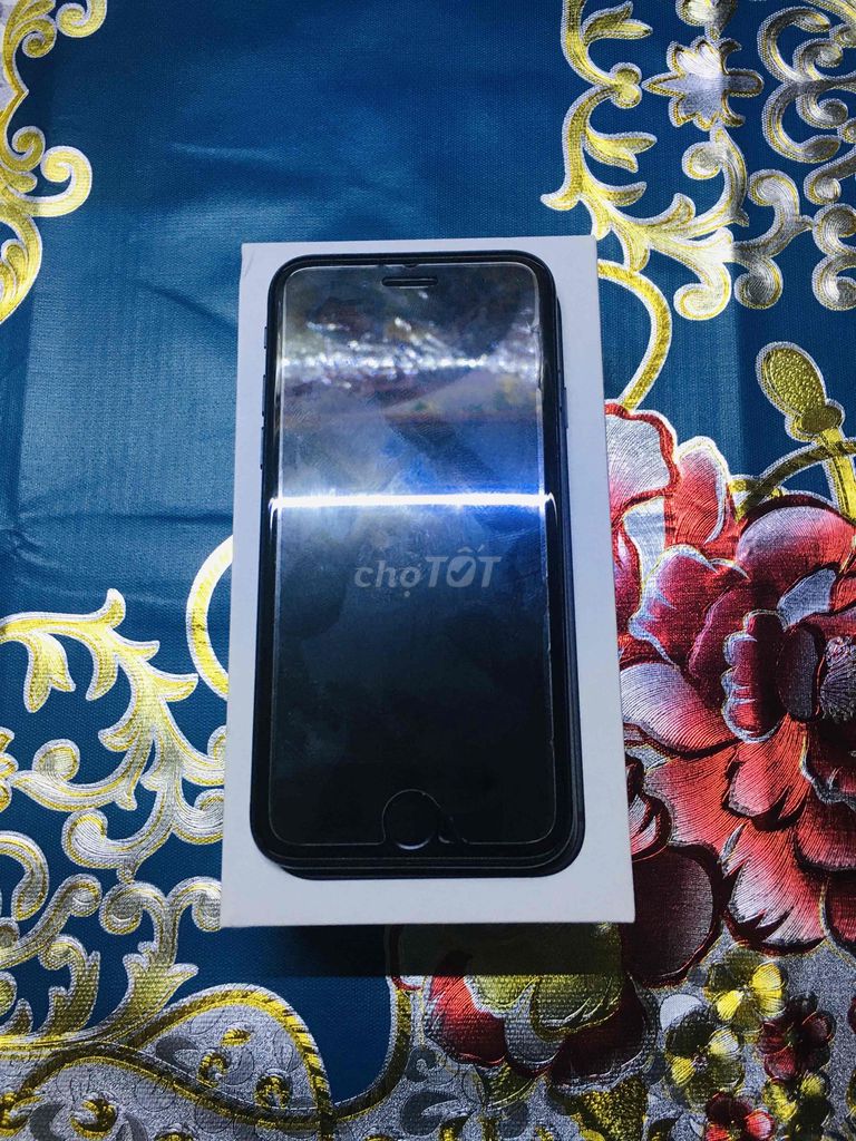 Apple iPhone SE 2020 64GB Đen Úc. Mua bán Điện thoại tại Quận 4 Tp Hồ Chí Minh được đăng bởi Trần Tài hình 1
