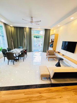 Rent · 2 bd · 100 м² · Quận Sơn Trà, ул. Đường Trương Định
