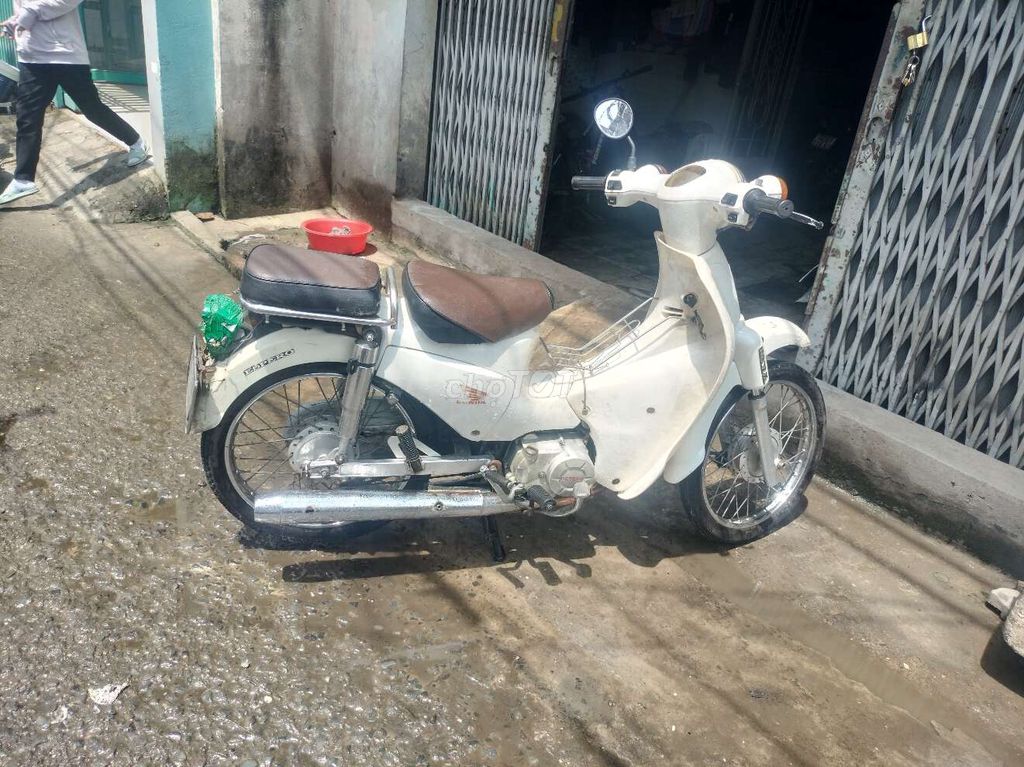 Cần bán chiếc cúp Việt Thái có giấy. Mua bán Xe máy tại Huyện Hóc Môn Tp Hồ Chí Minh được đăng bởi A Tuấn hình 3