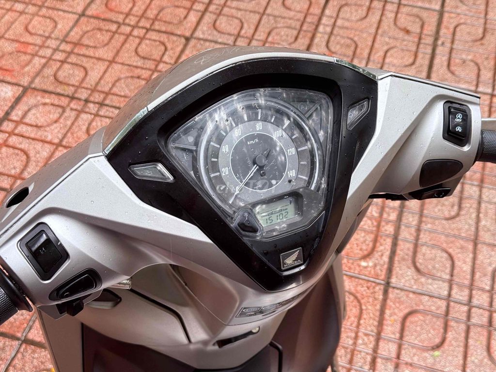 Специальное серебряное шлифование Honda Lead 2023 Nice Go Less HN