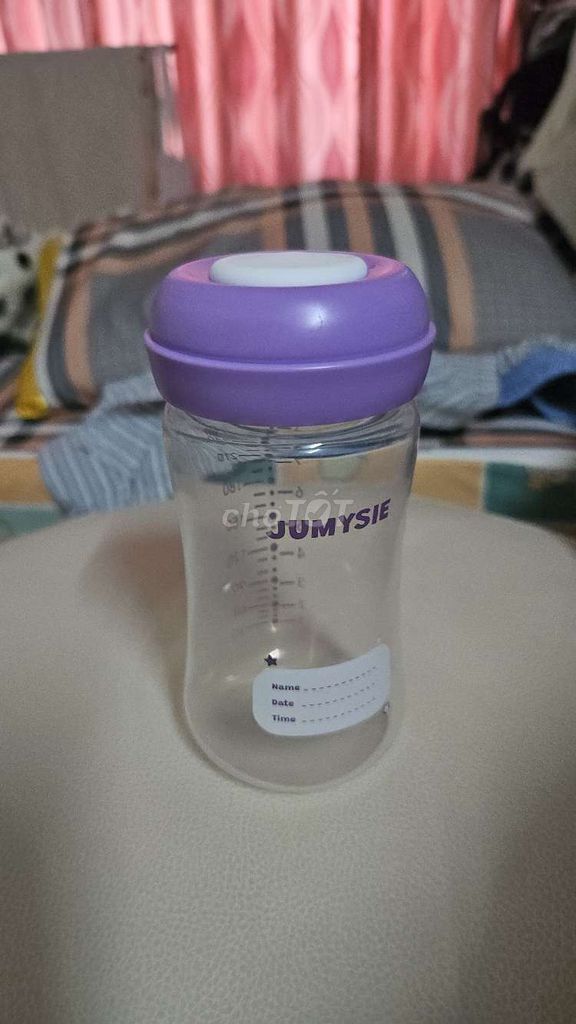 Bình trữ sữa Jumysie 260ml. Mua bán Mẹ và bé tại Quận 3 Tp Hồ Chí Minh được đăng bởi Nguyễn Xuân Thiện hình 1