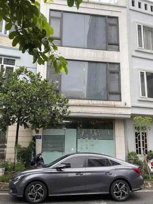 cho thuê mbkd phố Phúc Lợi, nhà 3 tầng, vỉa hè, ô tô tránh,