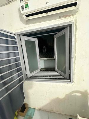nhà nhỏ , riêng biệt, chính chủ