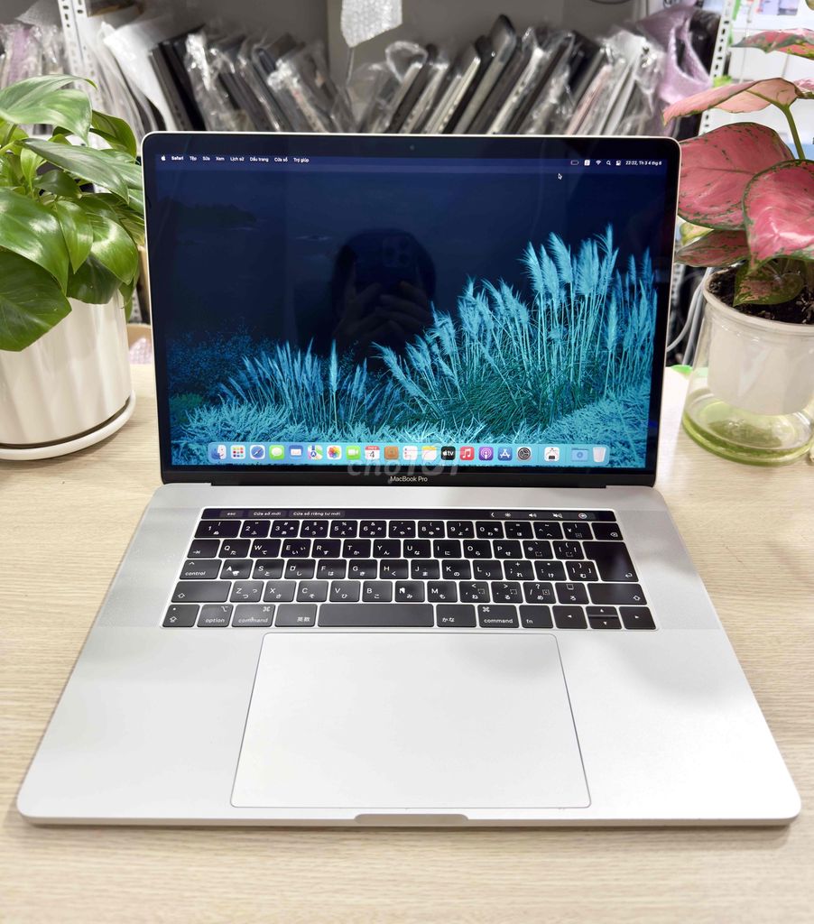 Macbook Pro 2018 i9 Ram 32 SSD 4TB zin pin new. Mua bán Laptop tại Quận Hai Bà Trưng Hà Nội được đăng bởi Akiba shop hình 1