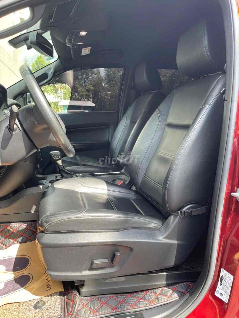 Ford Everest 2020 Titanium 2.0L AT 4x2 - 34000 km. Mua bán Ô tô tại Quận Tân Bình Tp Hồ Chí Minh được đăng bởi Sài Gòn Ford hình 5
