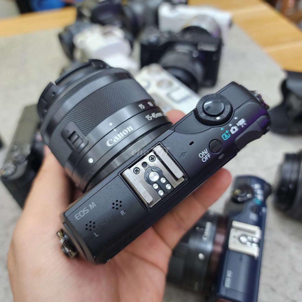 Canon M + Lens 15-45 STM. Bán.