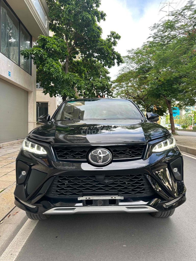 Toyota Fortuner 2022 Legender 2.4 4x2 AT