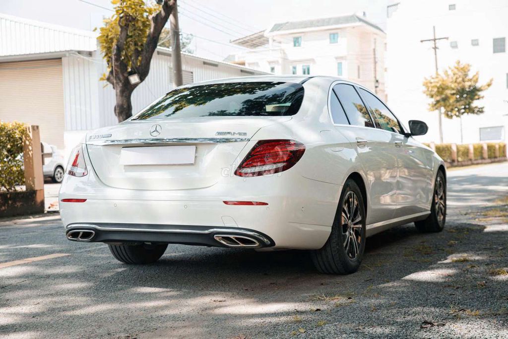 Mercedes E180 2020 - 22000 km. Mua bán Ô tô tại Quận Gò Vấp Tp Hồ Chí Minh được đăng bởi TUYỀN KUPPY XE LƯỚT LUXURY  hình 3