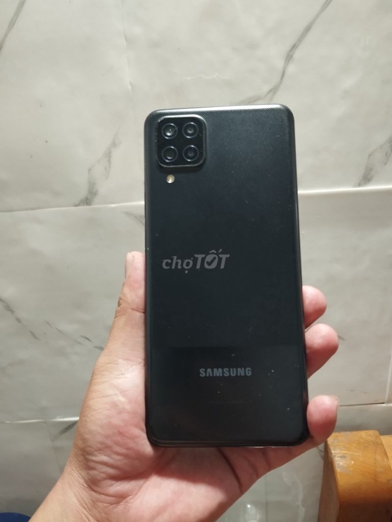 Samsung A12 Đen Nứt màn hình. Mua bán Điện thoại tại Thành phố Nam Định Nam Định được đăng bởi bảo khánh hình 1
