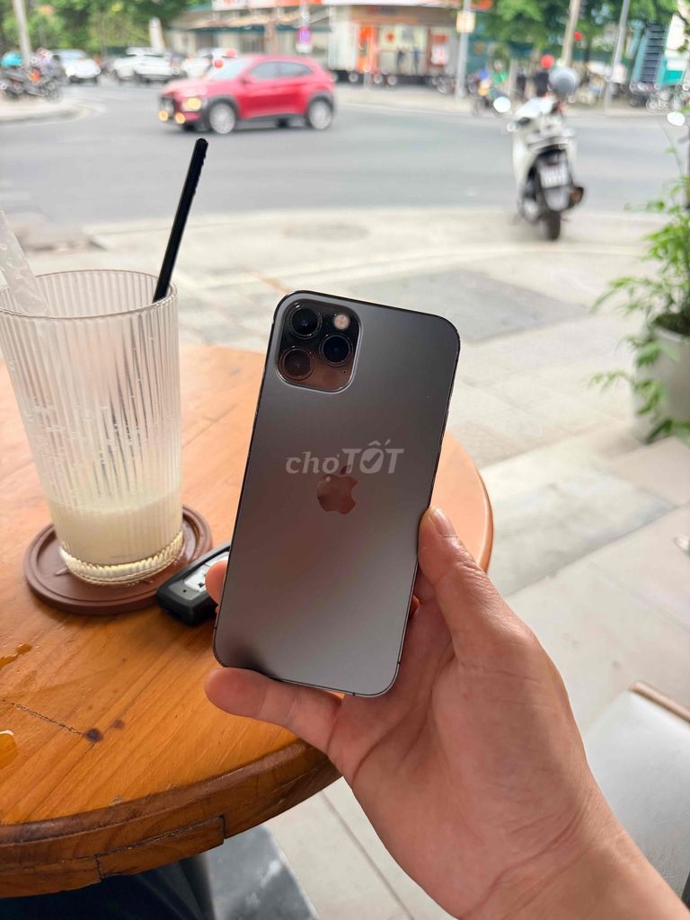 iPhone 12 Pro 128GB pin 91 zin đẹp có giao lưu. Mua bán Điện thoại tại Thành phố Huế Thừa Thiên Huế được đăng bởi Vsmart Thu Mua Điện Thoại Laptop  hình 1