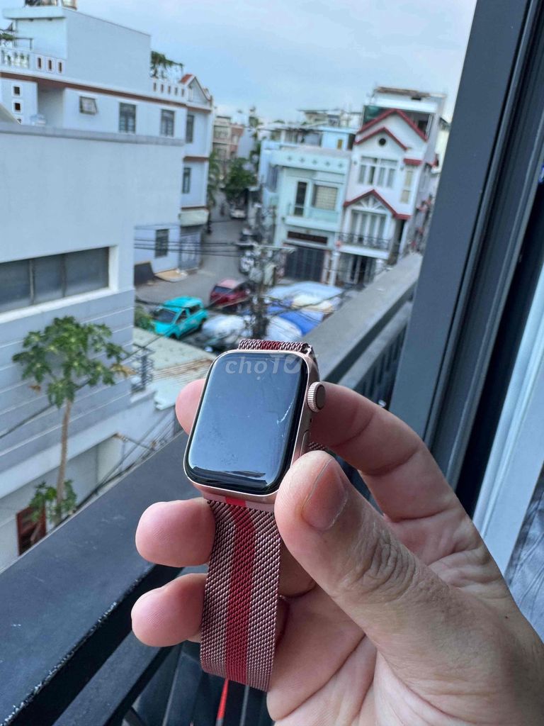 Apple Watch SE Vàng hồng. Mua bán Thiết bị đeo thông minh tại Quận Thanh Khê Đà Nẵng được đăng bởi Minh hình 1