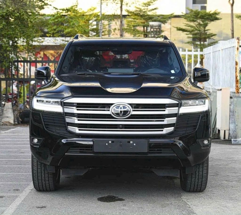 Тойота Ленд Крузер 3.5 V6 LC300 2026 Черный