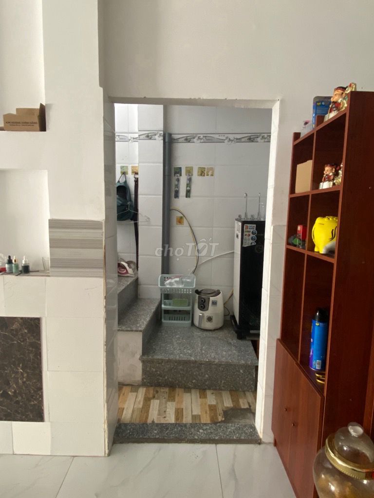 Bán nhà 3 tầng, Lạc Long Quân, Q.11, 54m², hẻm ô tô, chỉ nhỉnh 6 tỷ