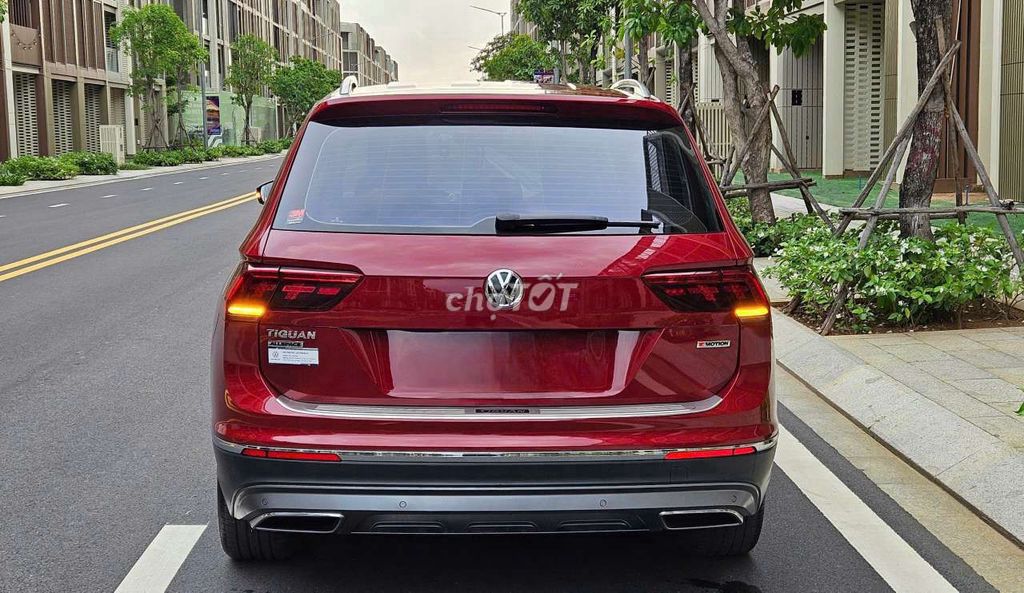Volswagen Tiguan model 2020 Allspace đi ít 24k km. Mua bán Ô tô tại Quận 7 Tp Hồ Chí Minh được đăng bởi Lê Thành Autolink hình 3