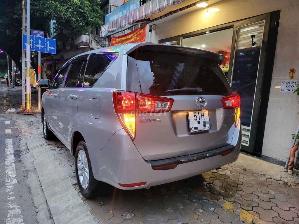 TOYOTA_INNOVA 2.0E SX 12/2019 MT Số Sàn MỚI 98%. Mua bán Ô tô tại Quận 5 Tp Hồ Chí Minh được đăng bởi Mr Thiên hình 4