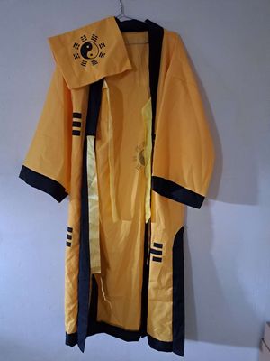 Áo Thầy Pháp. Mua bán Quần áo tại Thành phố Thủ Đức Tp Hồ Chí Minh được đăng bởi Văn Dũng