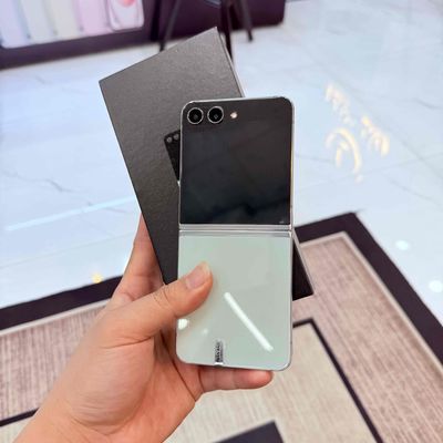 Galaxy Z Flip5 VN 512Gb Fullbox - Bán Trả Góp. Mua bán Điện thoại tại Thành phố Tây Ninh Tây Ninh được đăng bởi Trần Bảo Store Mobile Tây Ninh