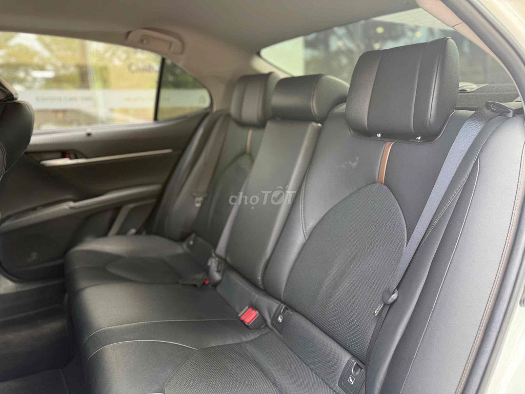 Toyota Camry 2023 2.5Q - tặng 100% trước bạ. Mua bán Ô tô tại Quận Cái Răng Cần Thơ được đăng bởi TOYOTA SURE CẦN THƠ XE QUA SỬ DỤNG CHÍNH HÃNG hình 9