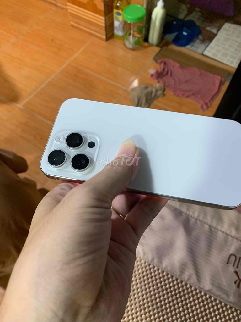 iphone 15 promax , trắng, 256gn quốc tế mới 98%. Mua bán Điện thoại tại Quận Cầu Giấy Hà Nội được đăng bởi Quang ERiC hình 1