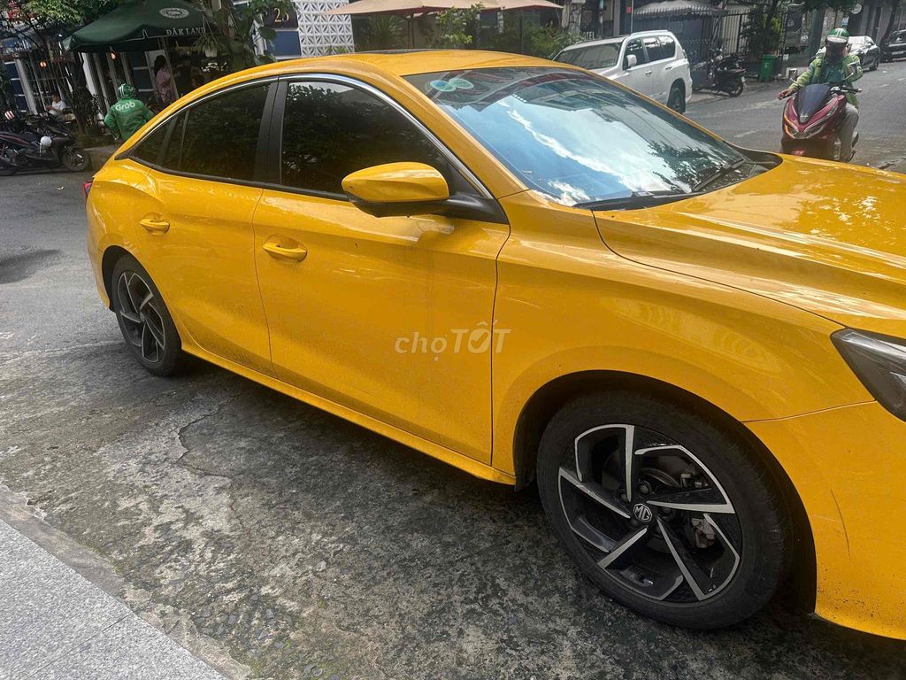 MG5 2023 luxury chậy 16390 km. Mua bán Ô tô tại Quận 1 Tp Hồ Chí Minh được đăng bởi Phạm Lâm Qui hình 3