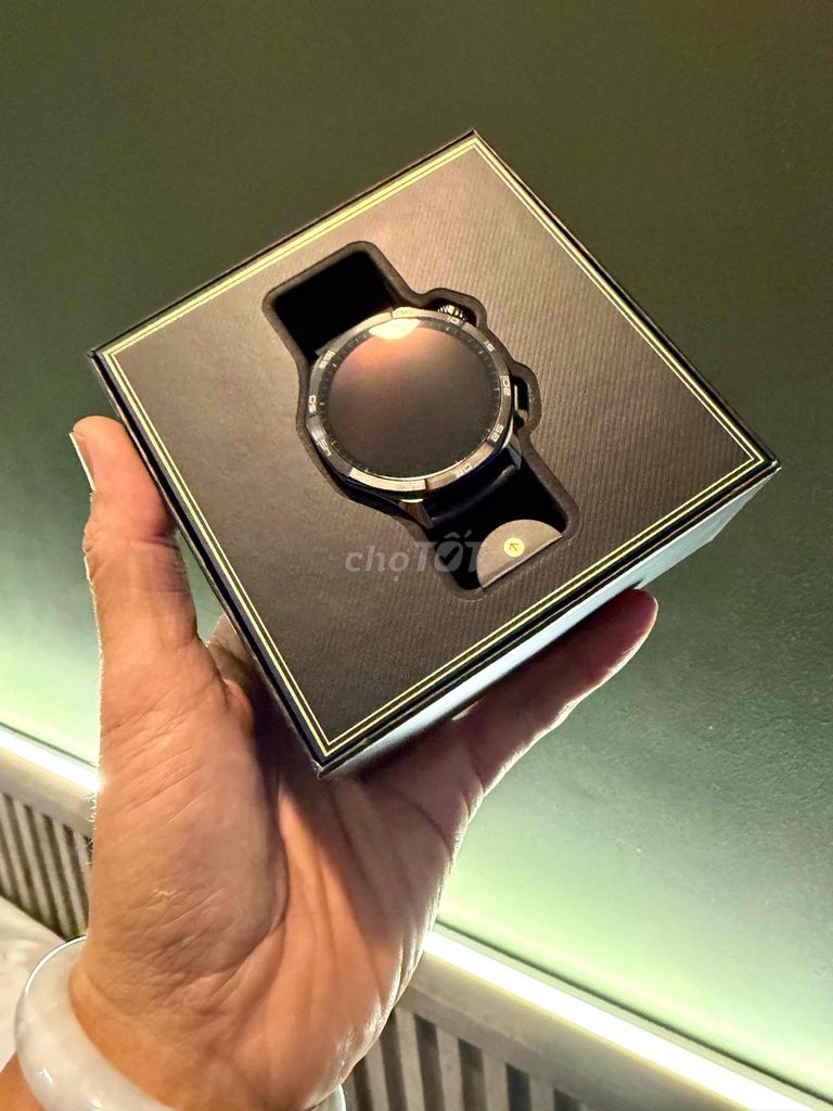 Huawei GT5 44mm Thép Đen Likenew. Mua bán Thiết bị đeo thông minh tại Quận Tân Bình Tp Hồ Chí Minh được đăng bởi Nguyễn Scoopy hình 1