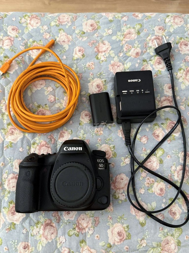 Canon 6D Mark II +Sigma Art 24-35F2 Art. Mua bán Máy ảnh, Máy quay tại Thành phố Đà Lạt Lâm Đồng được đăng bởi Tiến Táo Tợn hình 1
