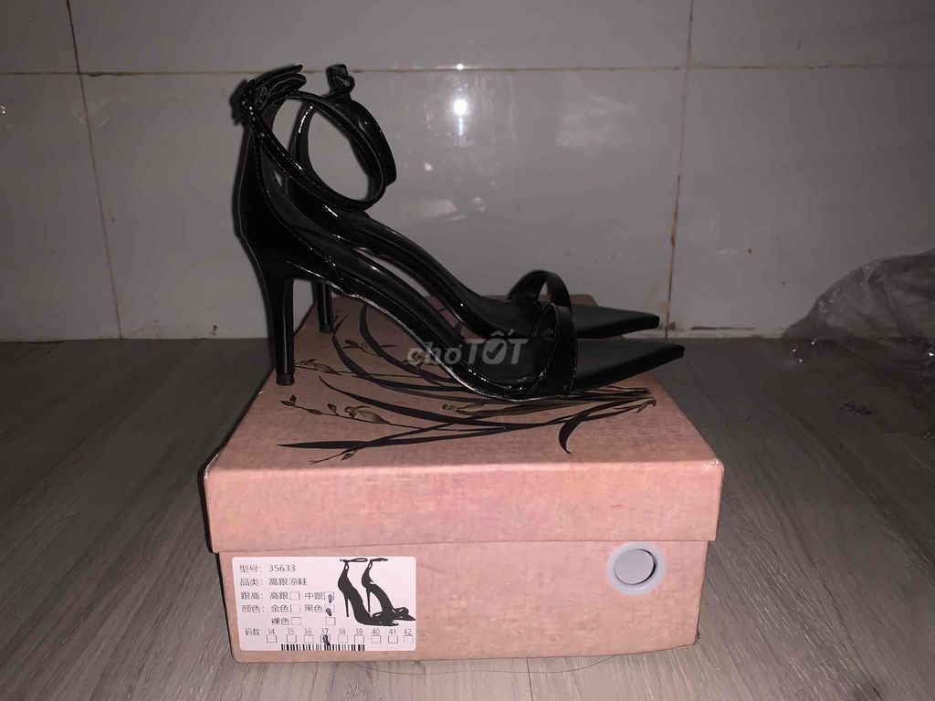 giầy cao gót nữ 8p size 37