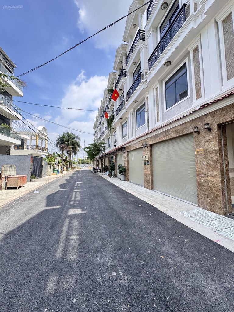 Bán nhà 50m2 ven sông Sài Gòn, 4PN, đường xe tải, TP Thủ Đức