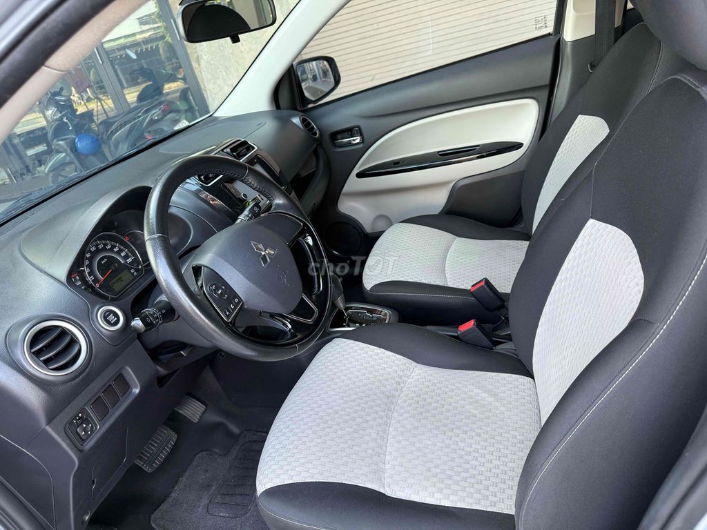 Mitsubishi Mirage 2017 1.2 CVT - 70000 km. Mua bán Ô tô tại Quận Cẩm Lệ Đà Nẵng được đăng bởi Nguyễn Quang hình 8