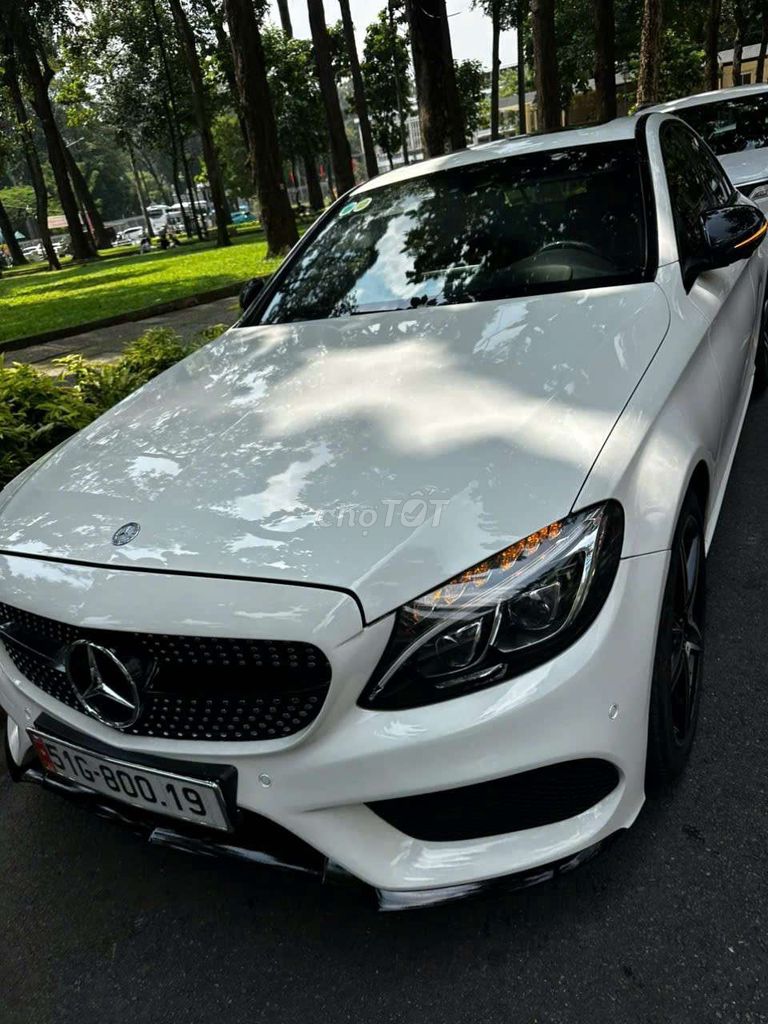 Mer C300 AMG 2016 - 95000 km. Mua bán Ô tô tại Quận 7 Tp Hồ Chí Minh được đăng bởi Mon hình 1