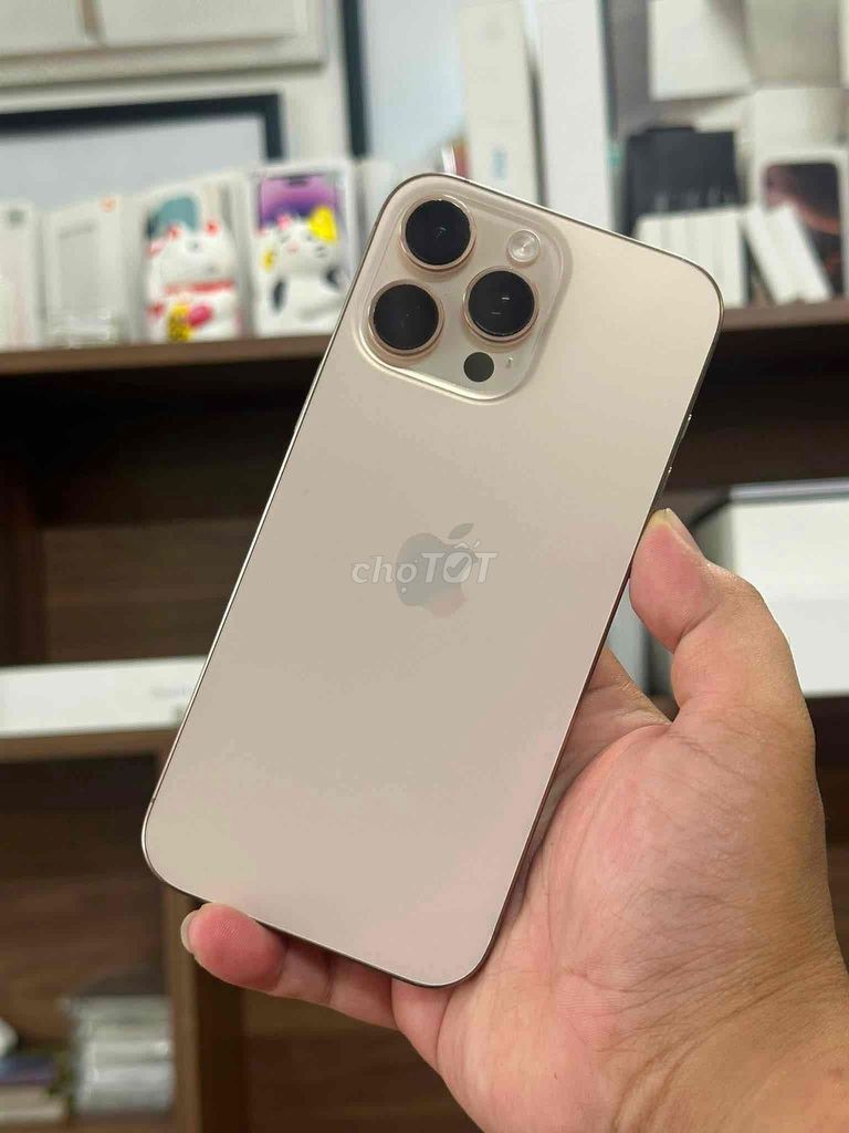 Apple iPhone 16 Pro Max 256GB Vàng Đã qua sử dụng. Mua bán Điện thoại tại Thành phố Biên Hòa Đồng Nai được đăng bởi TRƯƠNG HUY HOÀNG hình 1