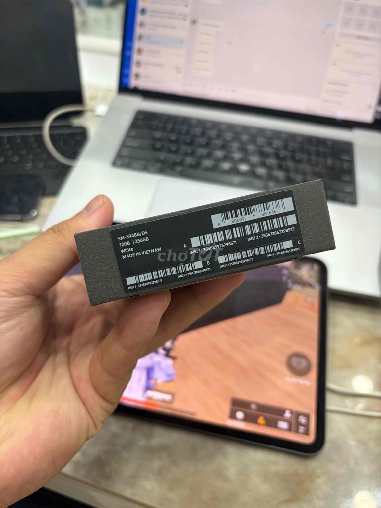 Samsung Galaxy S26 Ultra 256GB Trắng mới. Mua bán Điện thoại tại Huyện Thanh Trì Hà Nội được đăng bởi Đoàn Xuân Tùng hình 1