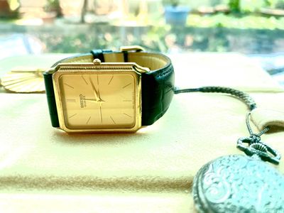 Đồng hồ seiko vuông cổ điển thanh lịch mới
