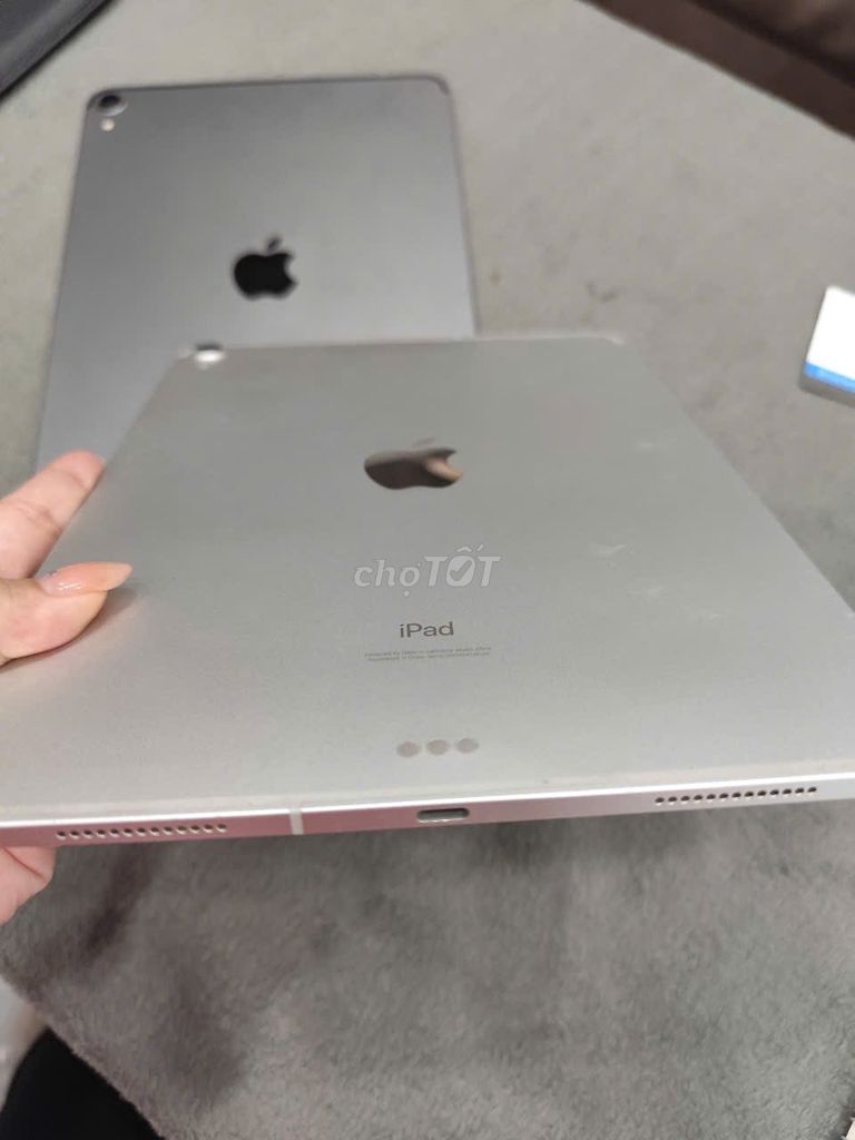 🔥 Ipad Pro 11 Inch 2018 4G 64GB đen - xám. Mua bán Máy tính bảng tại Thành phố Thủ Đức Tp Hồ Chí Minh được đăng bởi Ngân anh mobile hình 4